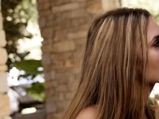 Blonde teen amateur babe enjoys hardcore fuck